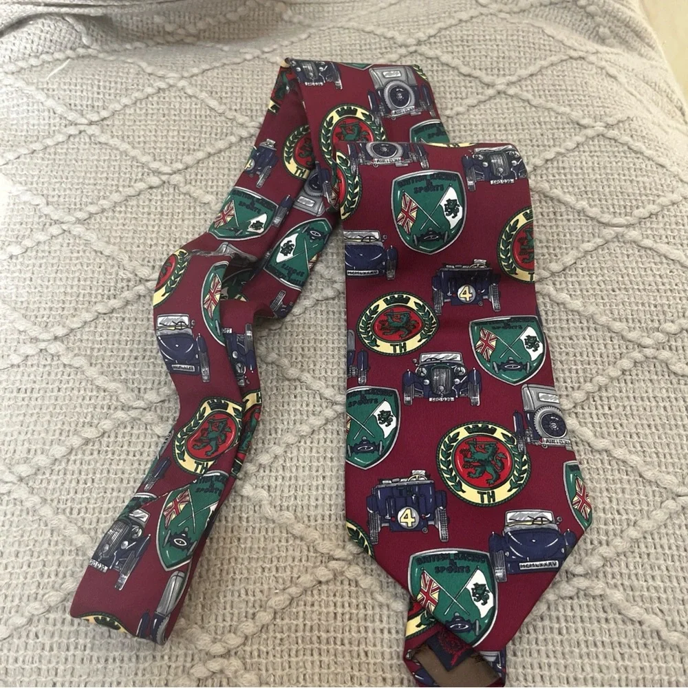 Tommy Hilfiger Men’s Red and Green‎ Patterned Tie Cars print
